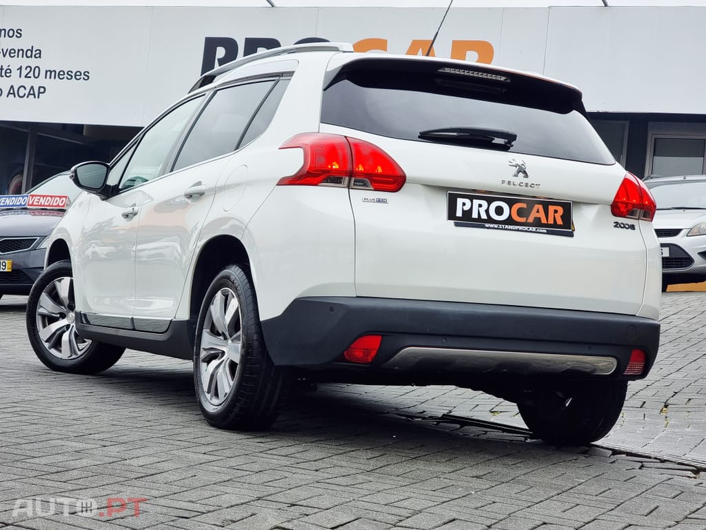 Peugeot 2008 1.6 BlueHDi Allure