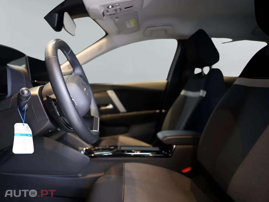 Citroen C4 1.2i Feel EAT8