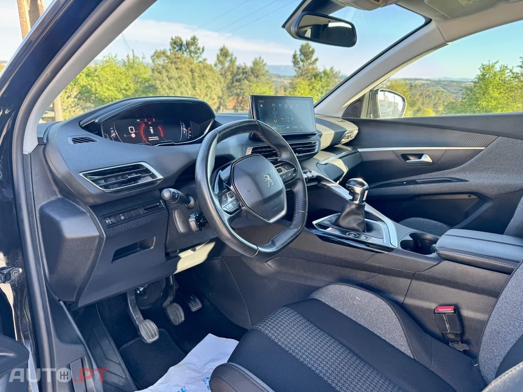 Peugeot 3008 1.5 BlueHDi Active Pack