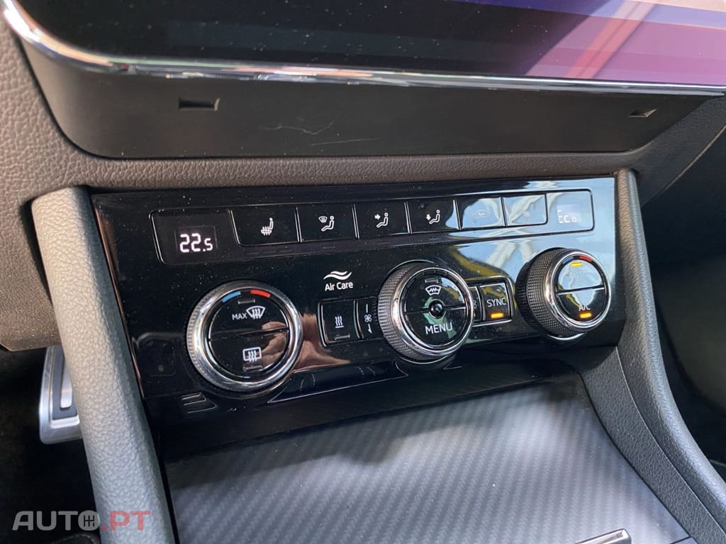 Skoda Superb Break 1.4 TSI iV Sportline +DSG+AHK I.V.A DEDUTIVEL 