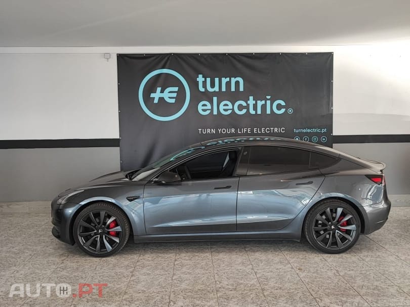 Tesla Model 3 Standard Range Plus RWD