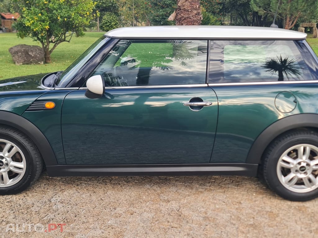 MINI Cooper Outro