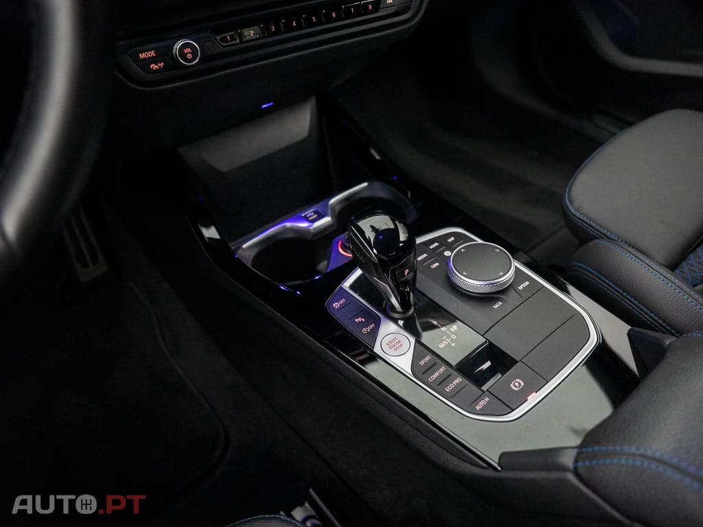 BMW 216 d Pack Desportivo M