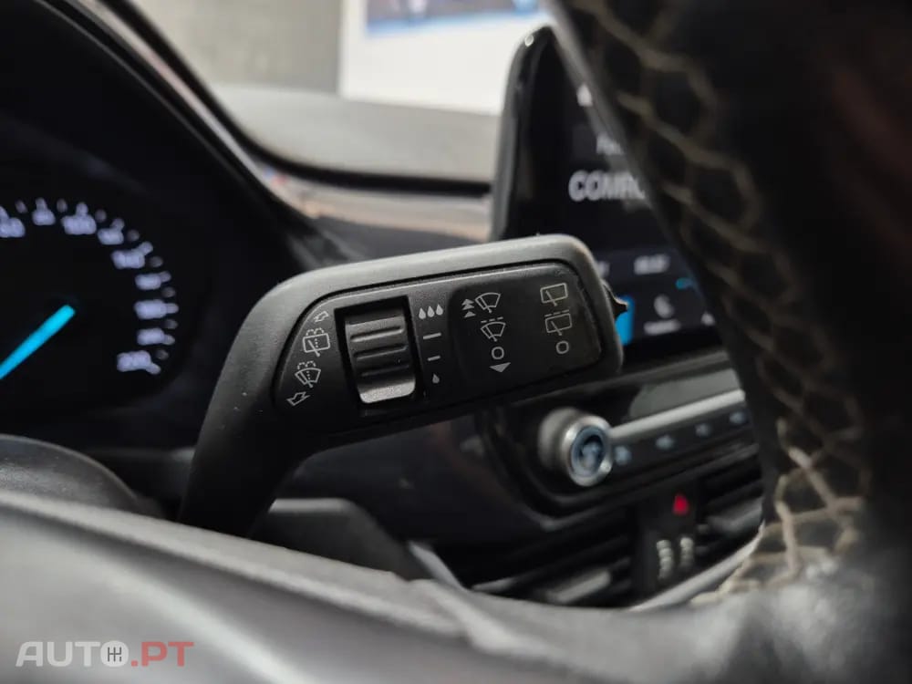 Ford Fiesta 1.0 EcoBoost S&S ACTIVE X