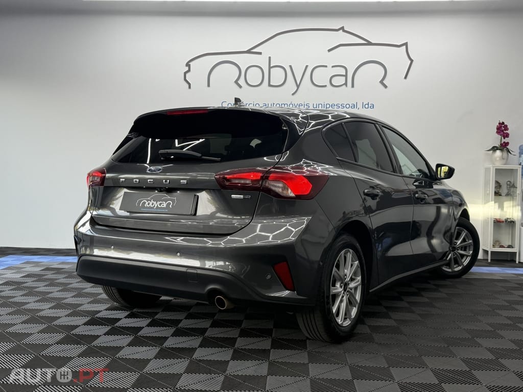 Ford Focus 1.0 EcoBoost MHEV Connected