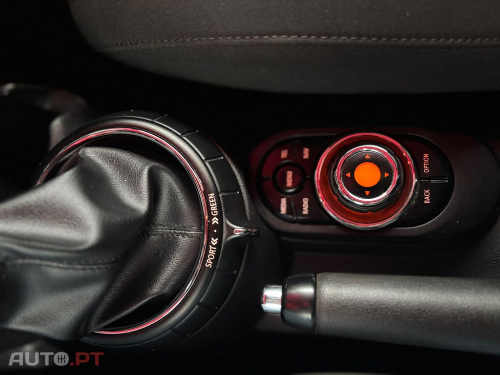 MINI Cooper SD Auto Desportiva