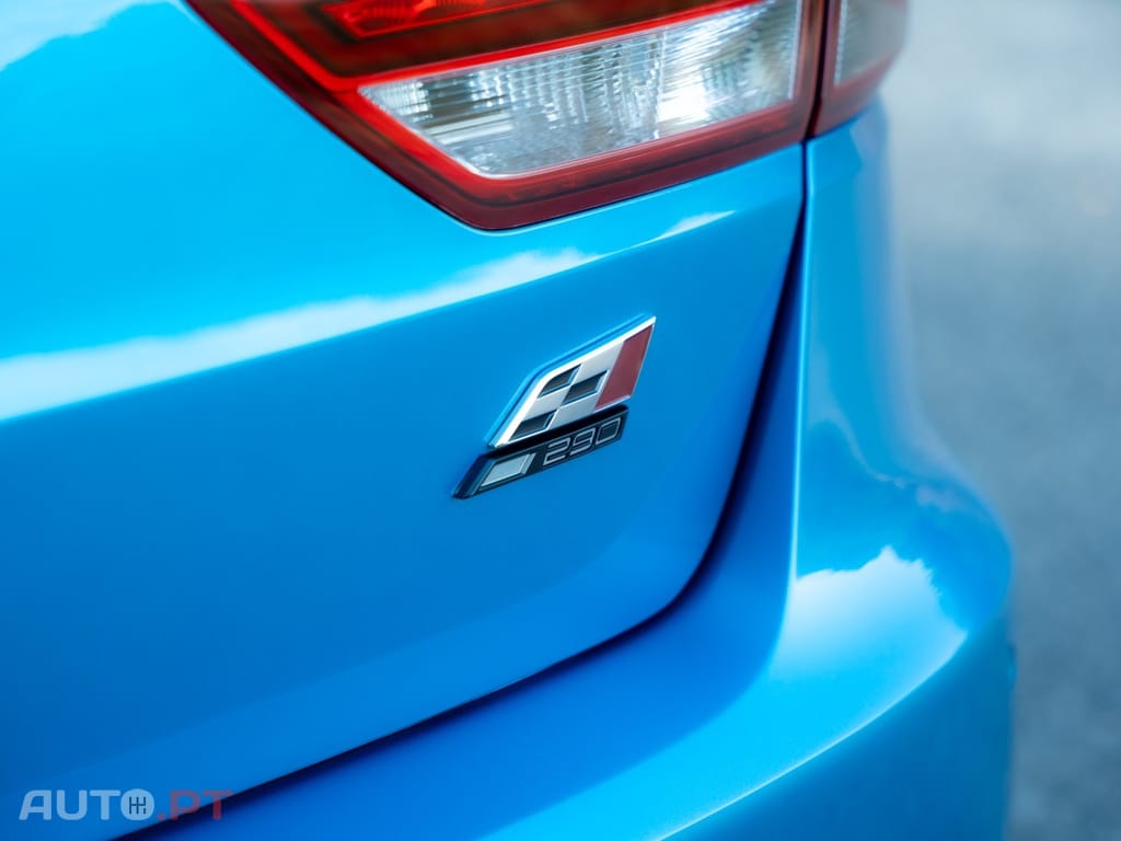 Seat Leon 2.0 TSI S&S DSG Cupra 290
