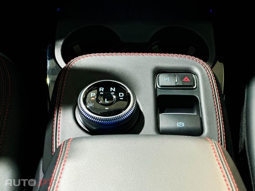 Ford Mustang Mach-E AWD PREMIUM