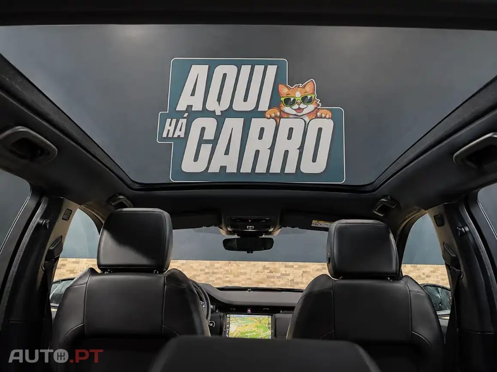 Land Rover Discovery Sport 1.5 I3 P300e AWD R-Dynamic HSE — fotografia 13