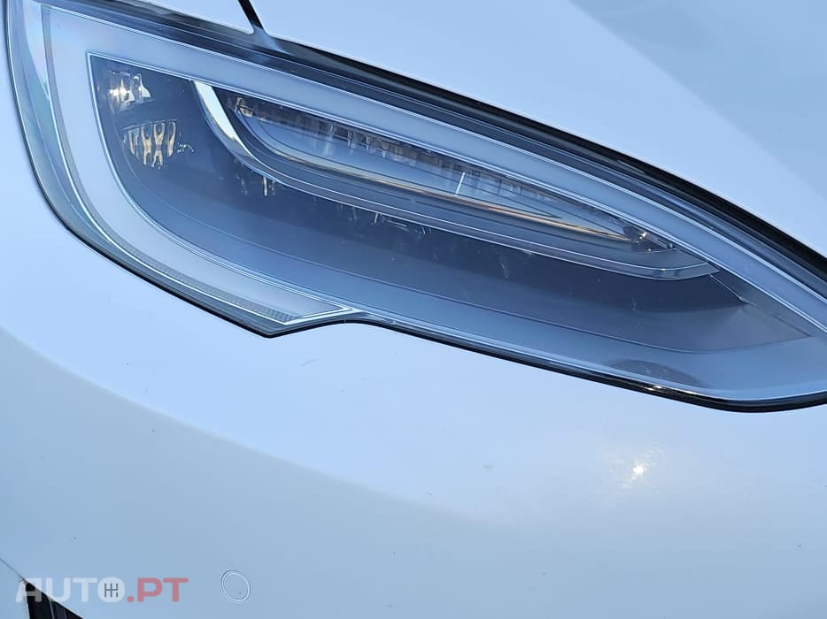 Tesla Model S Long Rang