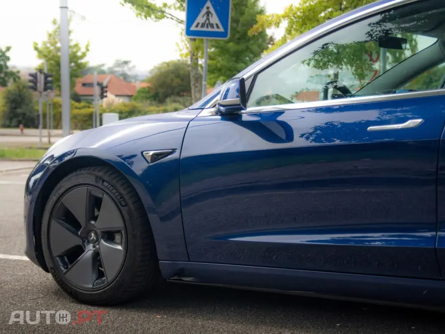 Tesla Model 3 Long-Range Dual Motor AWD