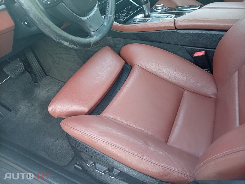 BMW 525 d xDrive Auto