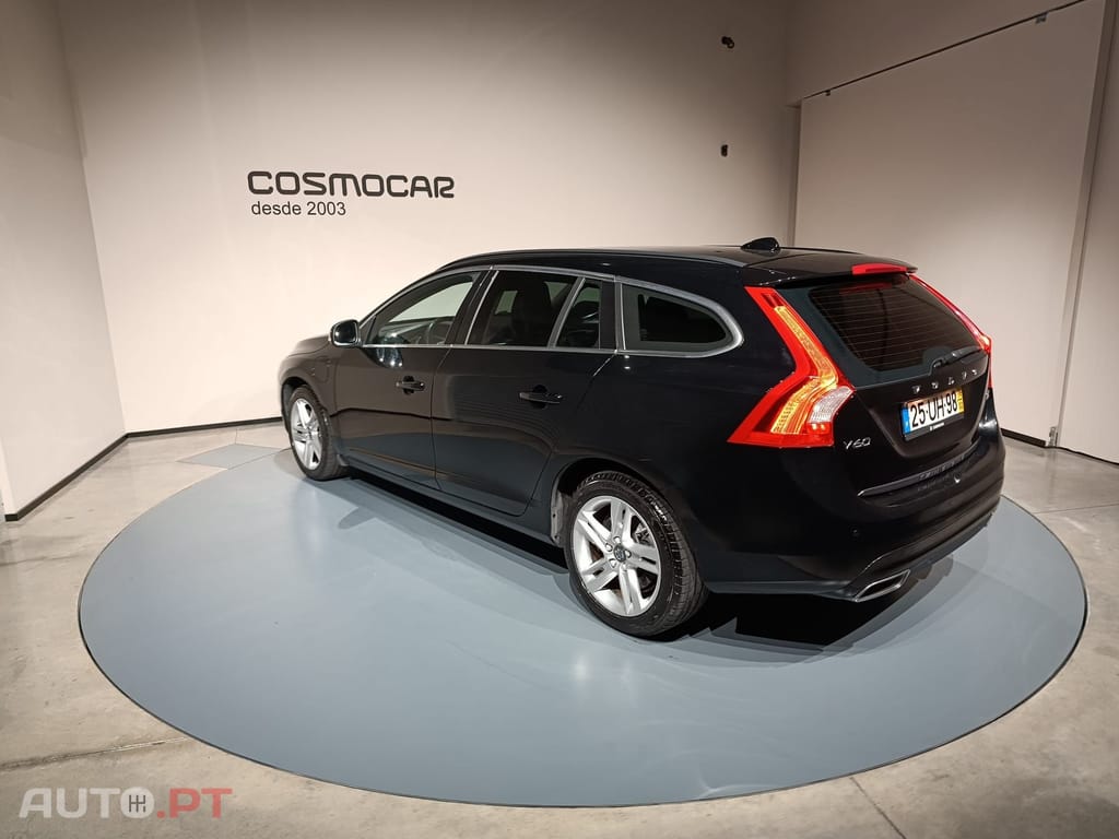 Volvo V60 2.4 D D6 Twin Engine Hibrid plug-in