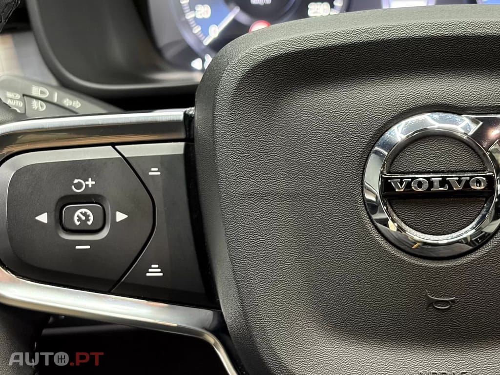 Volvo XC40 1.5 T3 Momentum