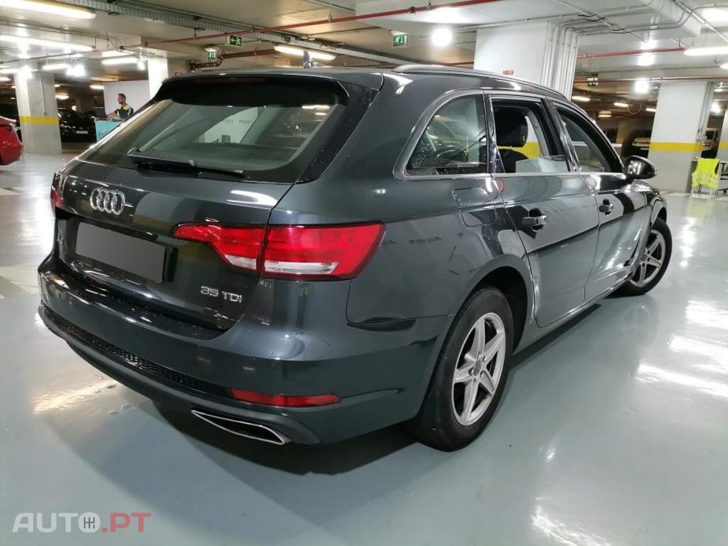 Audi A4 Avant 35 TDI S tronic