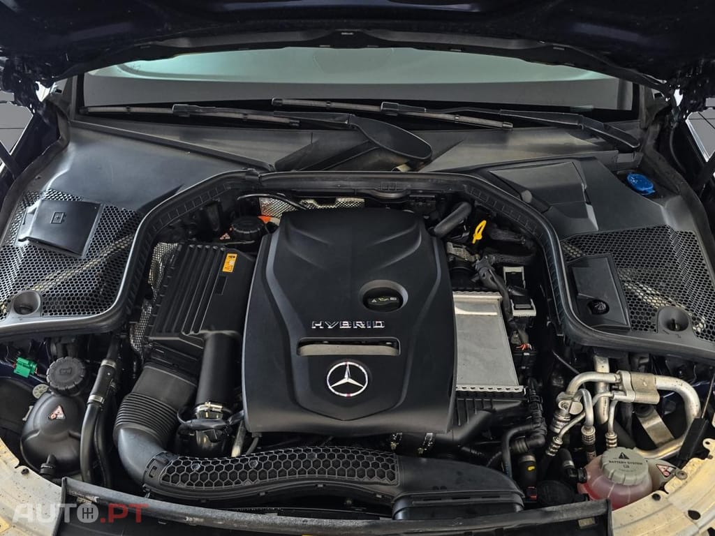 Mercedes-Benz C 350 e 7G-TRONIC AMG Line