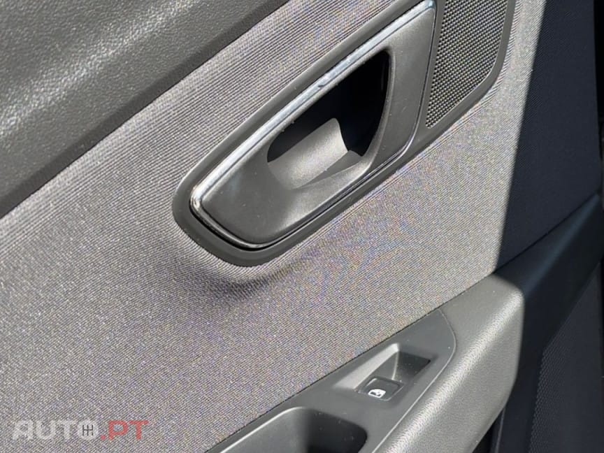 SEAT Leon 1.6 TDI Style Ecomotive — fotografia 23