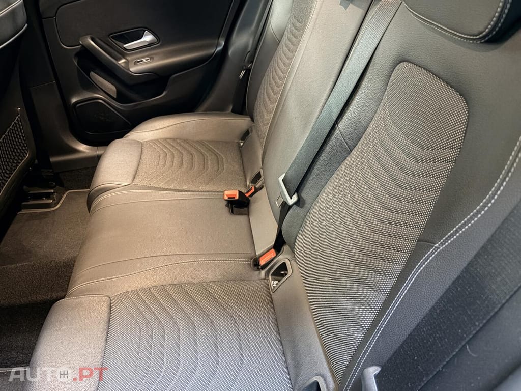 Mercedes-Benz A 180 d limousine