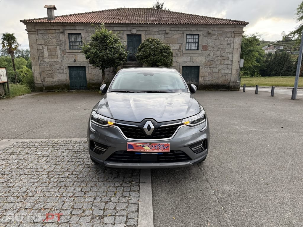 Renault Arkana 1.6 E-Tech Business