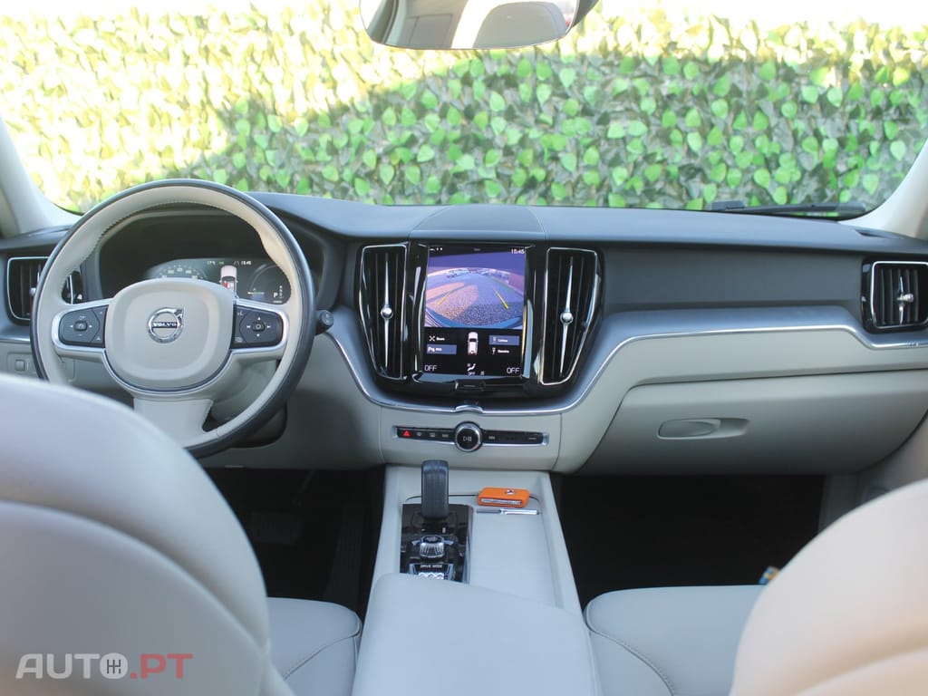 Volvo XC60 2.0 T6 PHEV Inscription Expression AWD