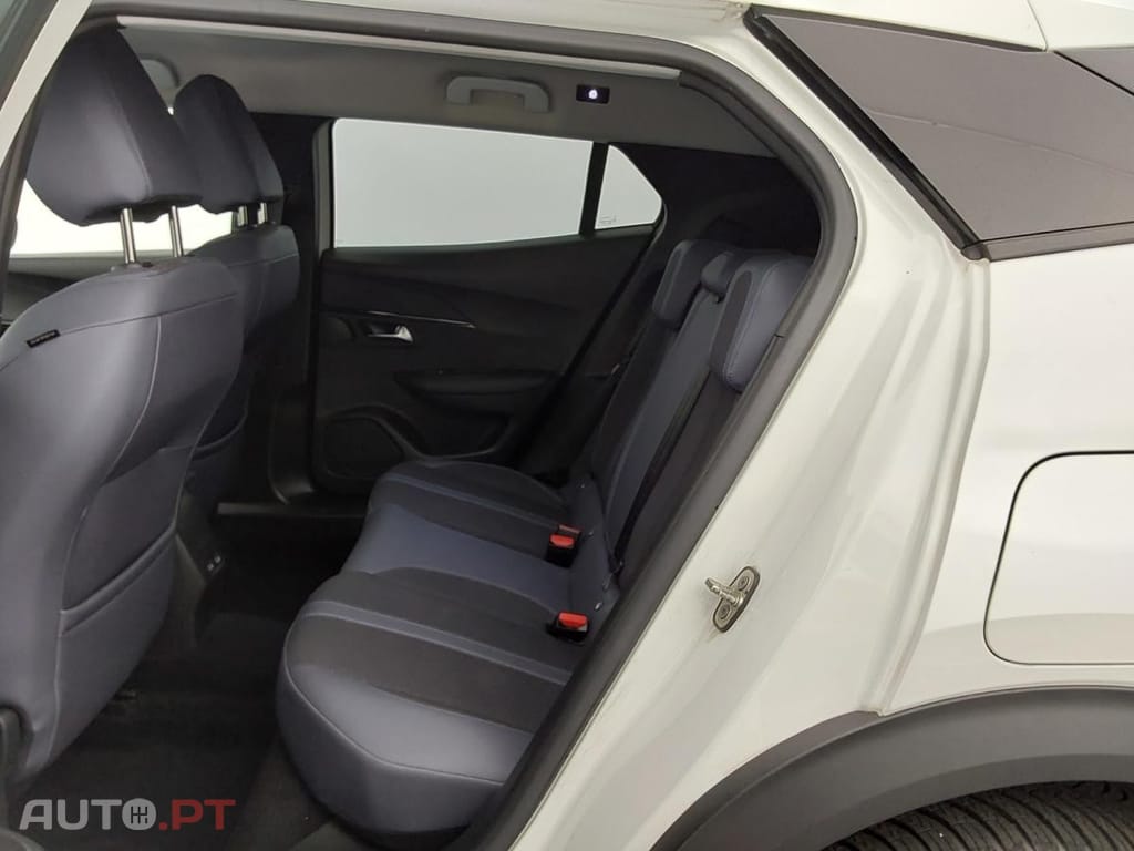 Peugeot 2008 1.5 BlueHDi Allure Pack EAT8