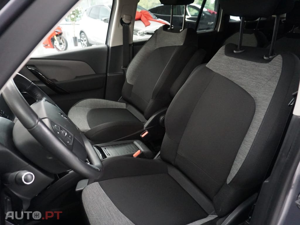 Citroen Grand C4 SpaceTourer 1.2 PureTech Shine