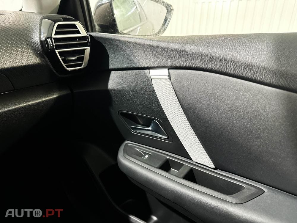 Citroen C4 PureTech 130 Stop&Start EAT8 PLUS