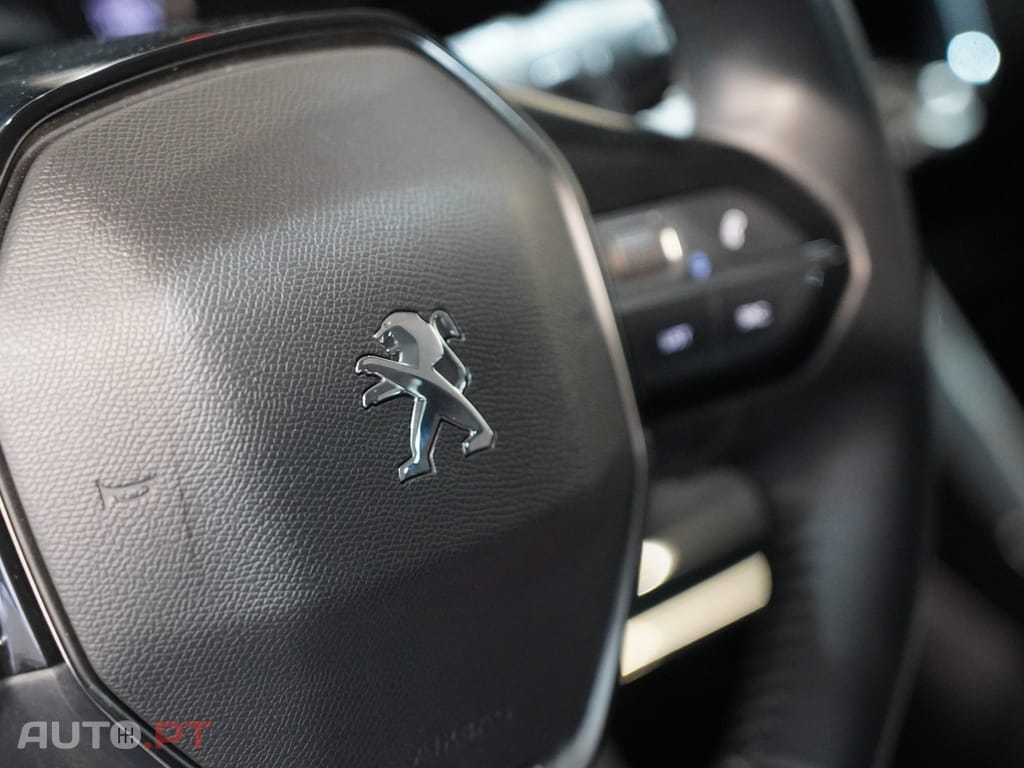 Peugeot E-208 50 kWh Allure