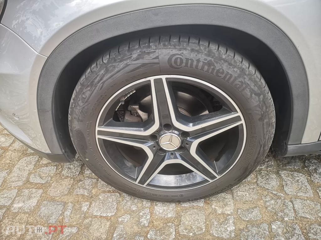 Mercedes-Benz GLA 180 CDI AMG Line — fotografia 21