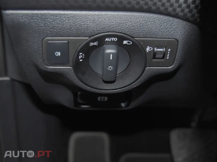 Mercedes-Benz A 180 D URBAN AUTO