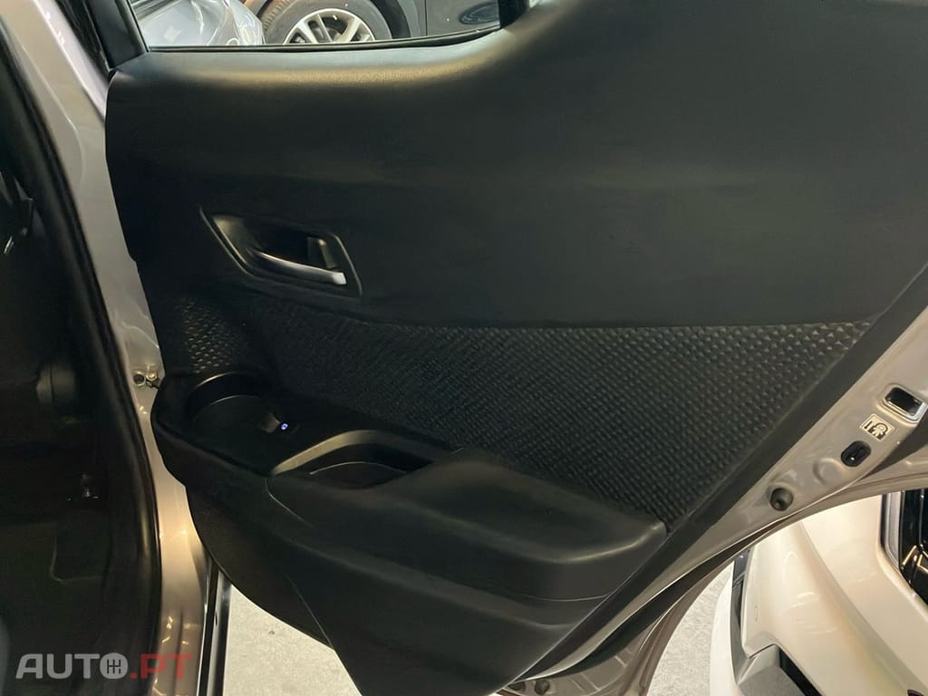 Toyota C-HR 1.8 HSD Comfort