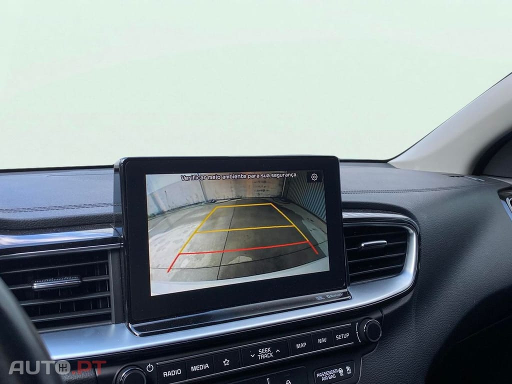 Kia Ceed 1.4 T-GDI TX+SRF 7DCT