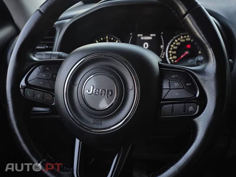 Jeep Renegade 1.6 MJD Night Eagle