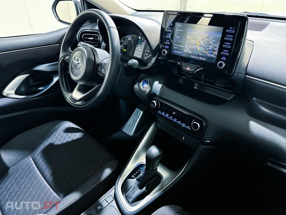 Toyota Yaris Hybrid Dynamic Edition