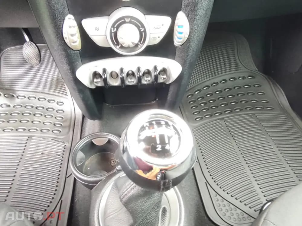 MINI Cooper Cooper D