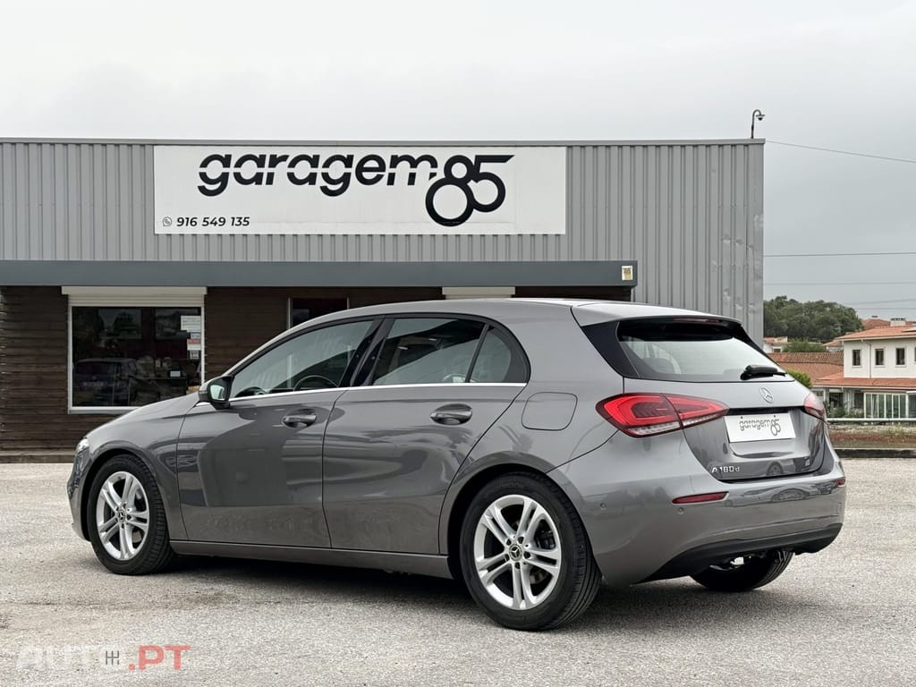 Mercedes-Benz A 180 d 7G-DCT Style — fotografia 3