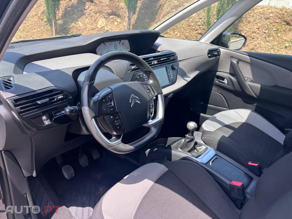Citroën Grand C4 Spacetourer 1.6 BlueHDi Live — fotografia 10