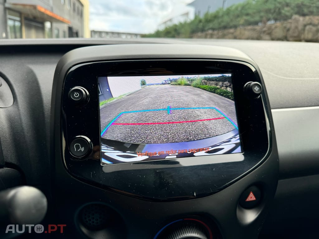Toyota Aygo 1.0 X-Play Plus