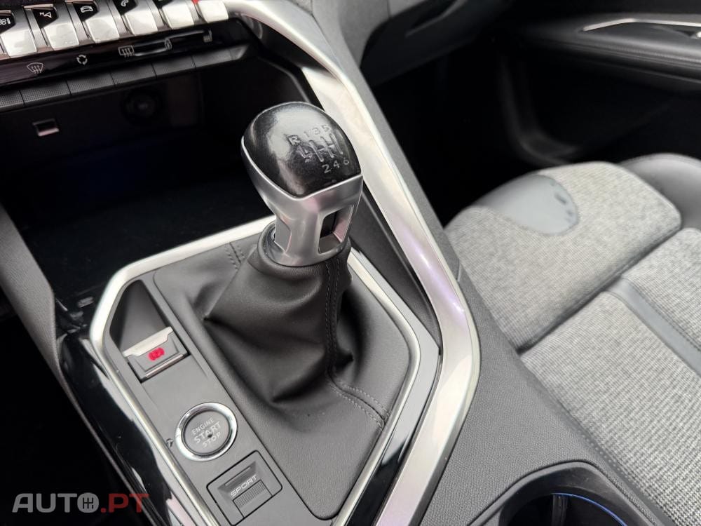 Peugeot 5008 1.2 PureTech Allure Pack