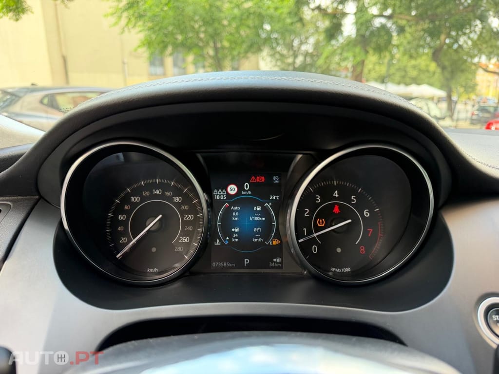 Jaguar E-Pace 2.0 i4 R-Dynamic HSE AWD Aut.