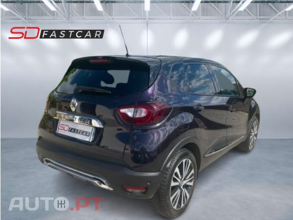 Renault Captur 1.5 dCi Energy Initial Paris