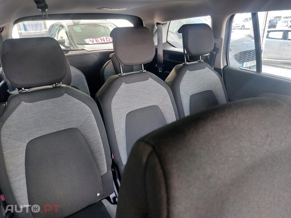 Citroën Grand C4 Spacetourer 1.2 PureTech Feel — fotografia 21