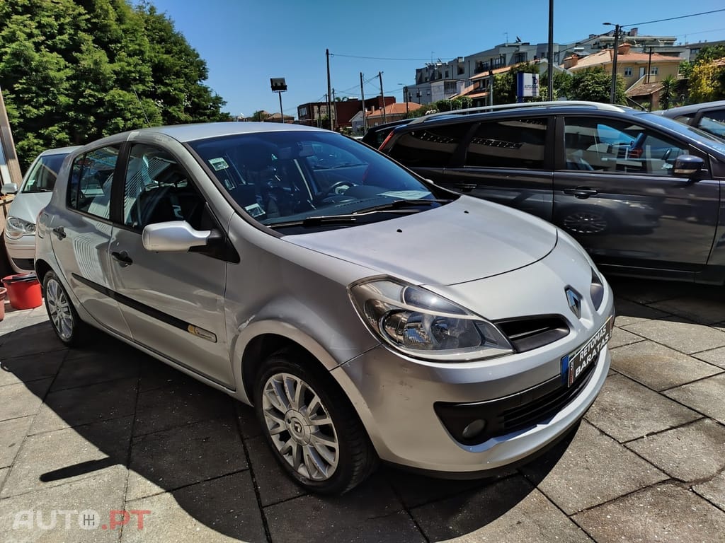 Renault Clio 1.2 16V Rip Curl