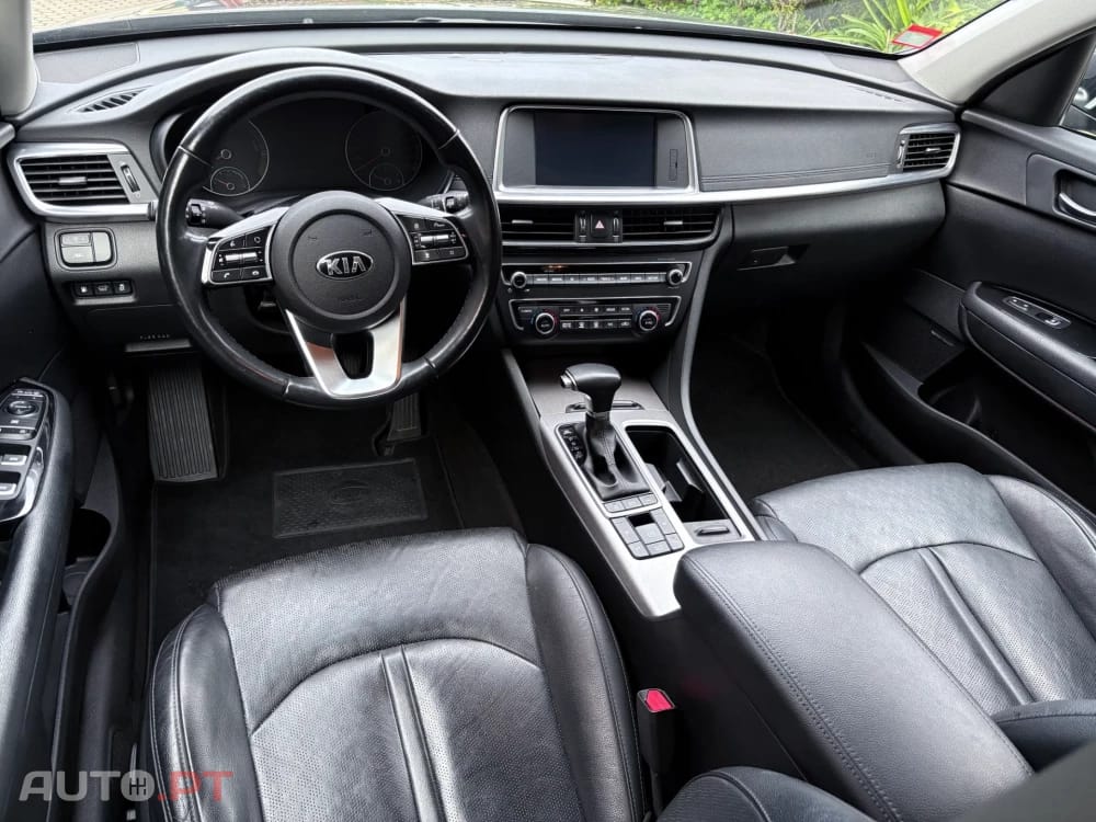 Kia Optima 2.0 CVVT PHEV