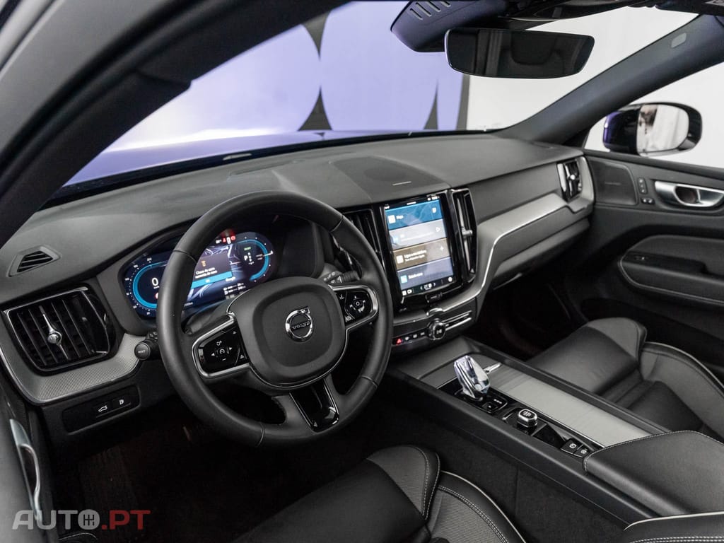 Volvo XC60 2.0 T6 PHEV Black Edition AWD