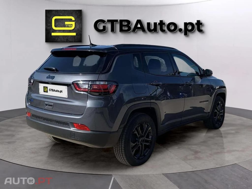 Jeep Compass Upland Plug-In Hybrid 4WD I.V.A DEDUTÍVEL  