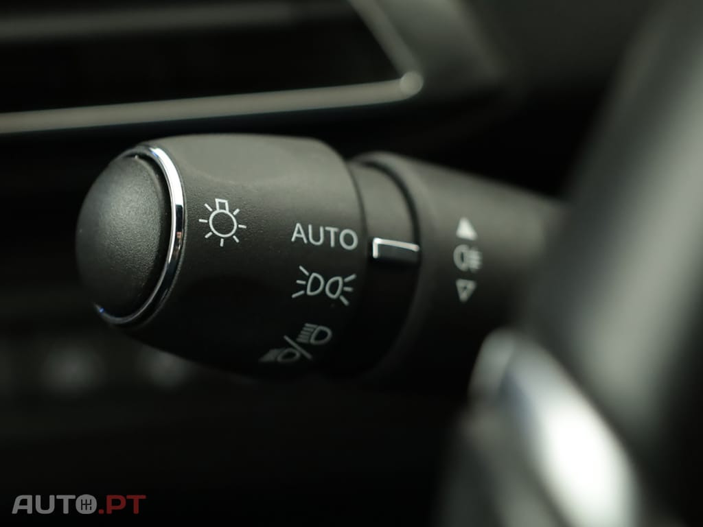 Peugeot 3008 3008 1.2 Hybrid Allure Pack e-DCS6