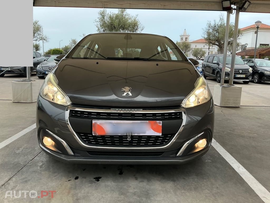 Peugeot 208 1.2 PureTech Signature