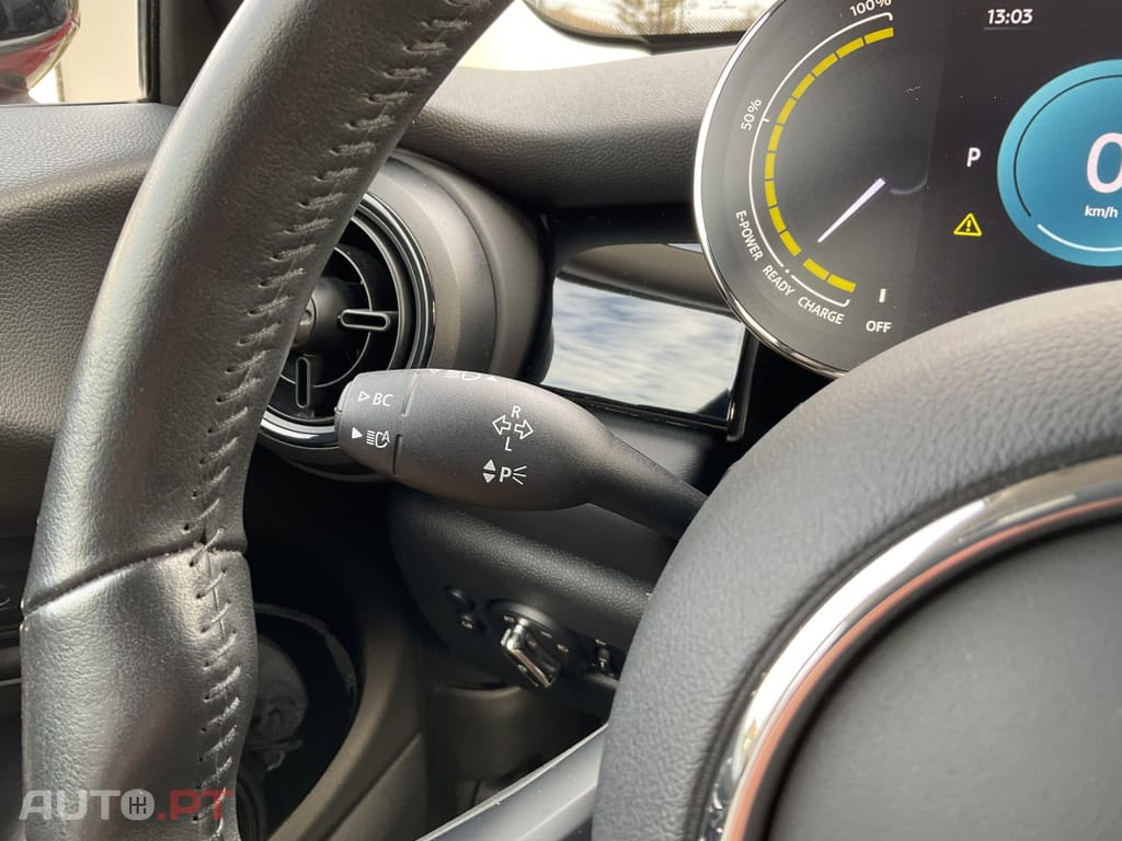 MINI Cooper Cooper SE