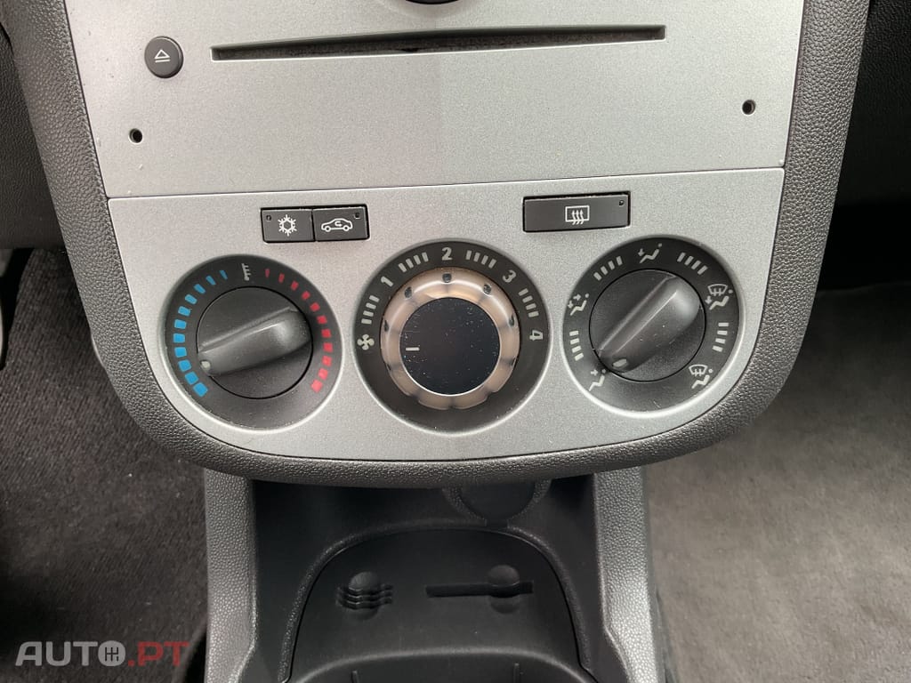 Opel Corsa 1.2 Enjoy